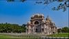 শতাব্দীপ্রাচীন