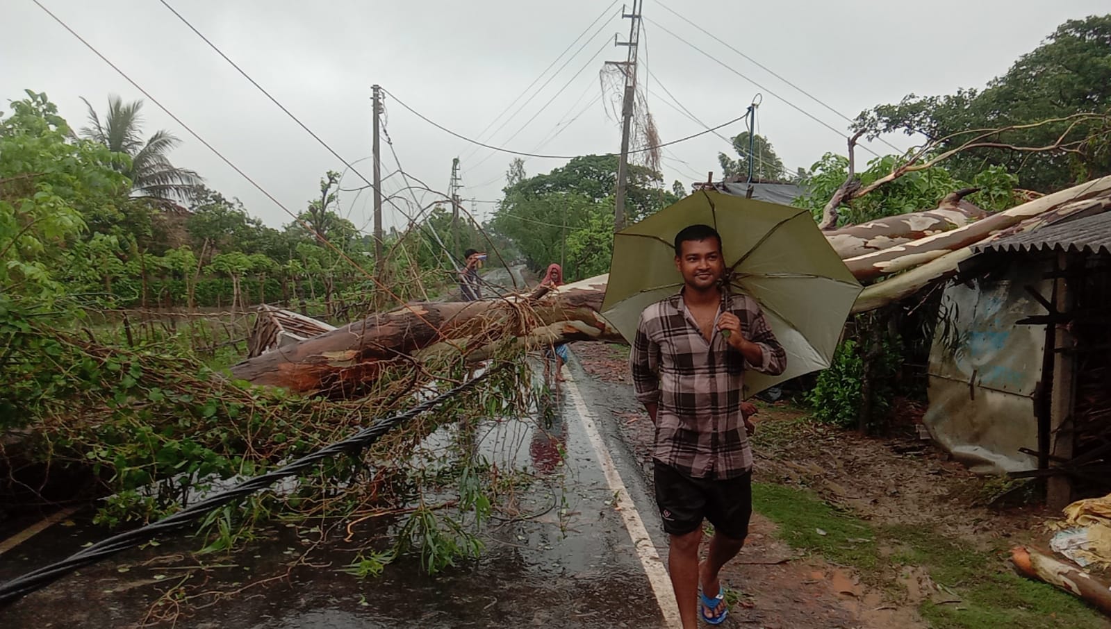 Cyclone Remal death toll accross Bengal