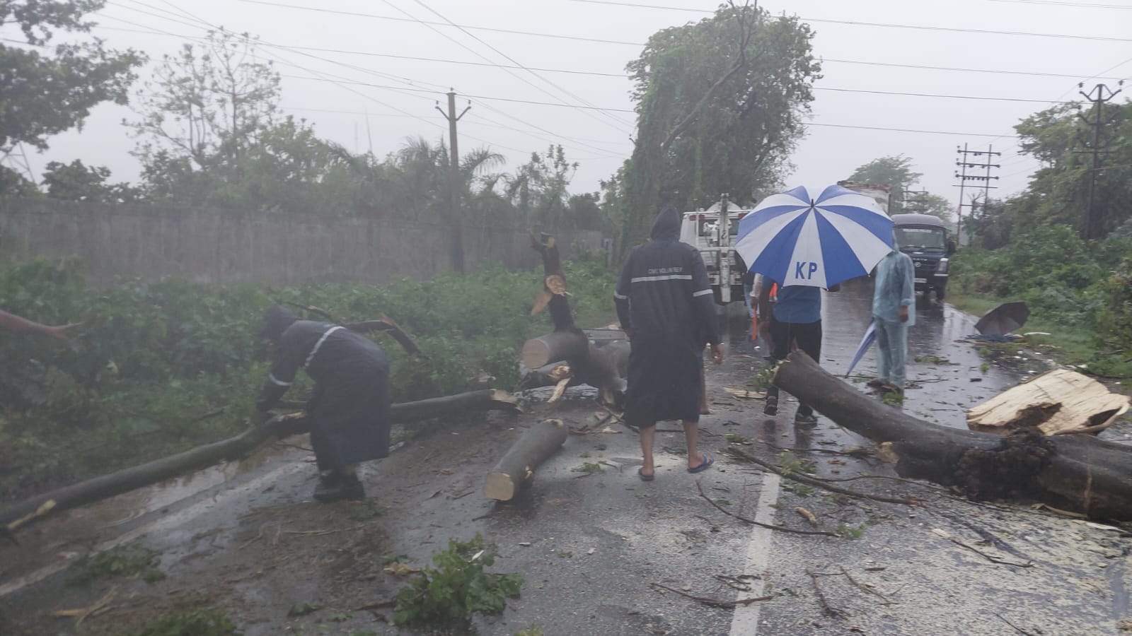 Cyclone Remal death toll accross Bengal