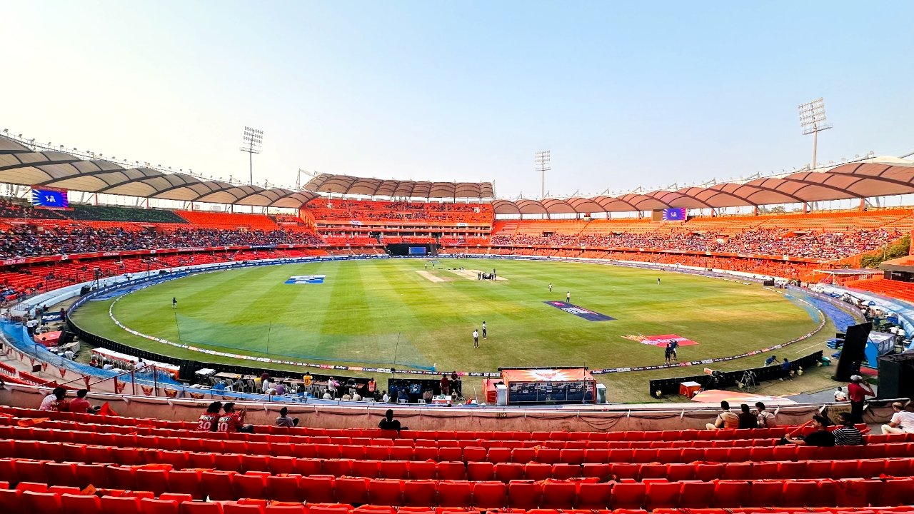  Best pitch and ground of the season: Rajiv Gandhi International Stadium, Hyderabad (Rs 50 lakh)