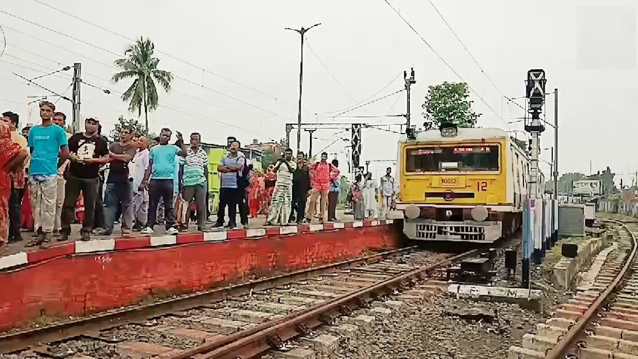 Sealdaha Train Service disrupted