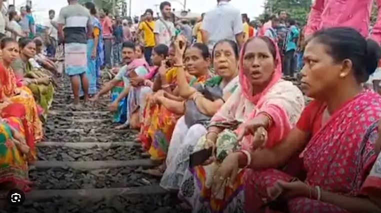 Sealdaha Train Service disrupted