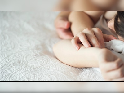 Жігітті өз қожайынымен онлайн порно ұстады