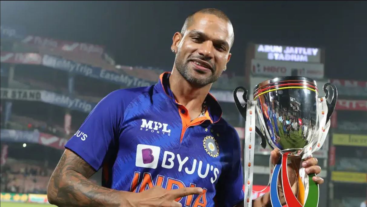 Shikhar Dhawan announces retirement