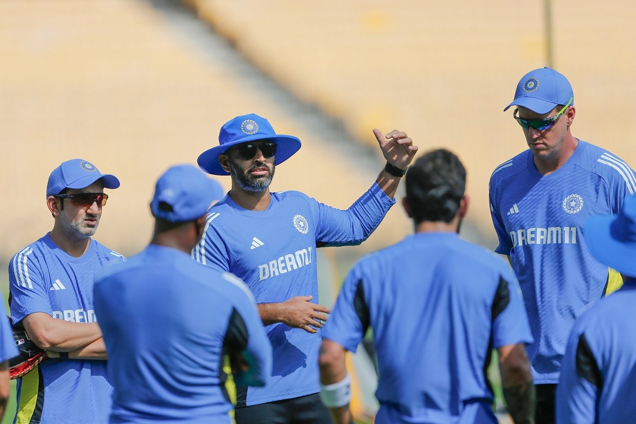 Indian team's huddle in Chennai