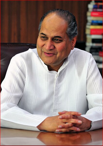 বাজাজ পরিবার Bajaj Family