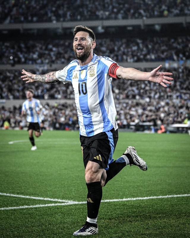 Lionel Messi (Argentina) (10 Hattricks)