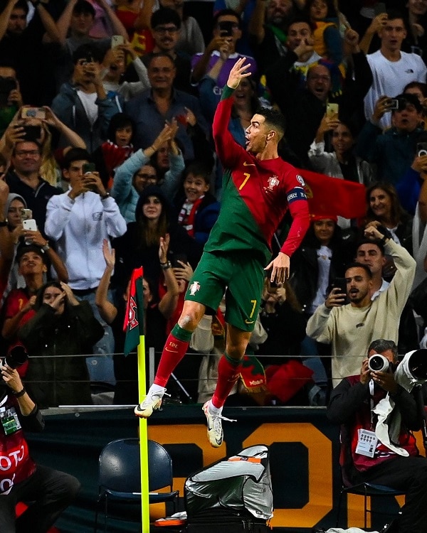 Cristiano Ronaldo (Portugal) (10 Hattricks)