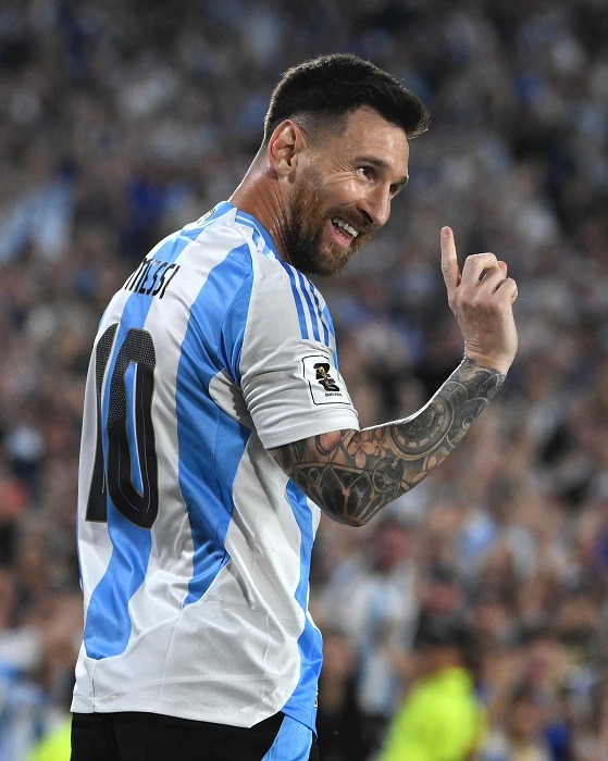 Messi Hits10th International Hattrick