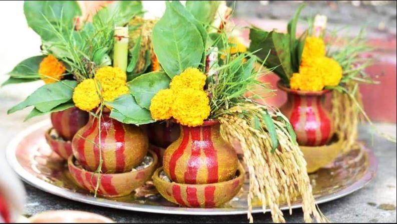 Rice-potting offering