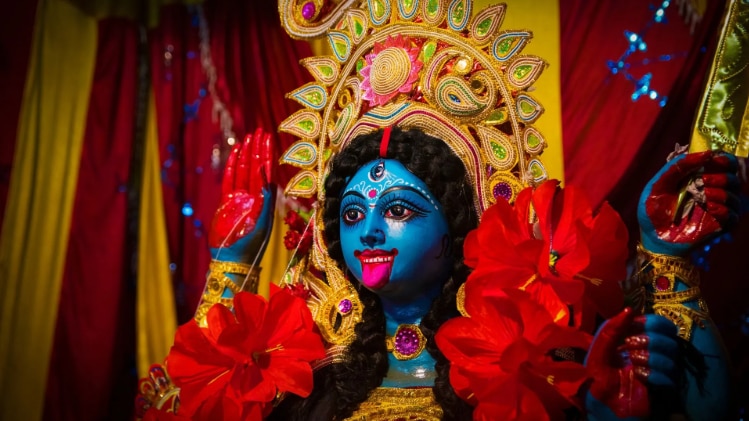 When is Ratanti Kali Puja?