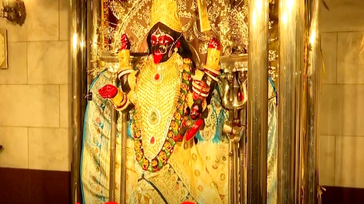 When is Ratanti Kali Puja celebrated in Dakshineshwar?