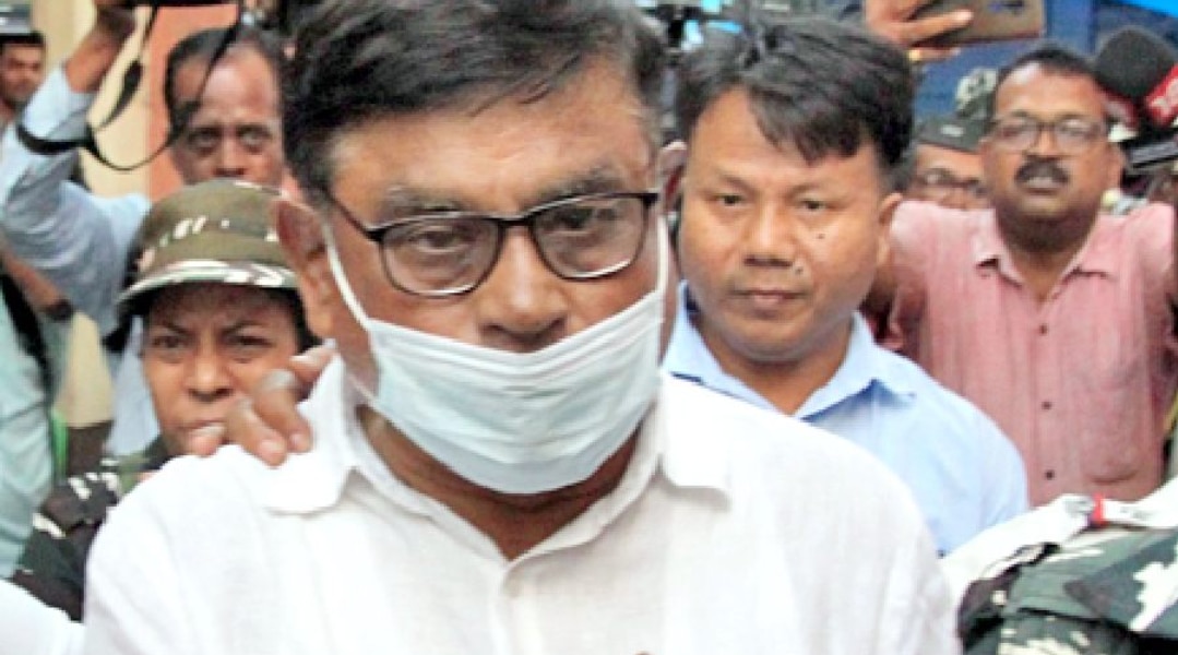 Manik Bhattacharya Salary 