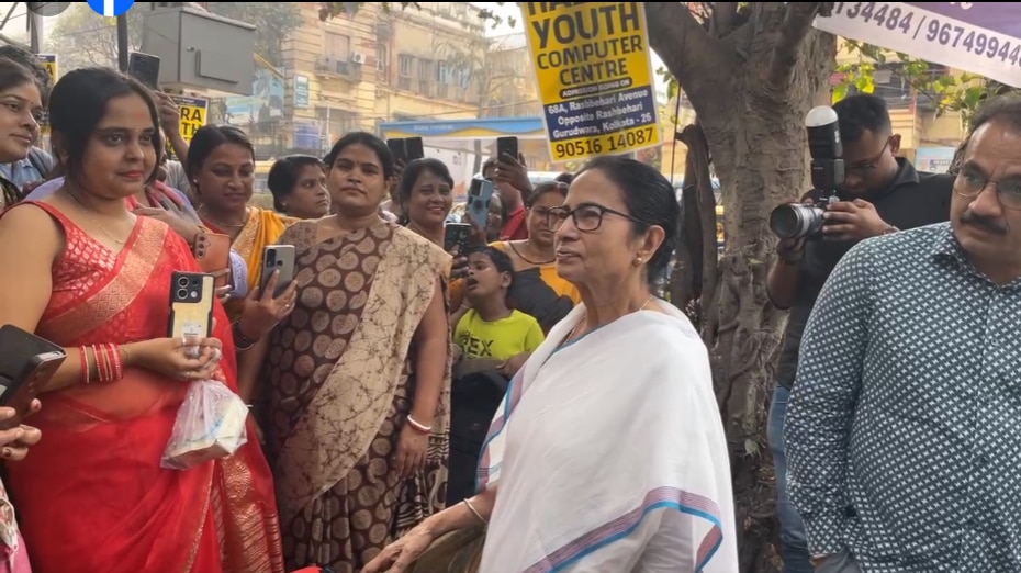 Mamata greets Madhyamik candidates