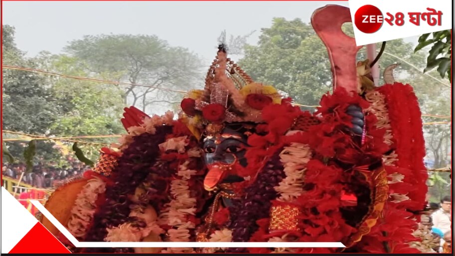 Raksha Kali: ভয়ংকরা মা কালী! অতি জাগ্রতা! কেউই মায়ের বেদিতে বসে সাধনা ...