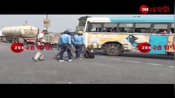Malda Chaos | ইংরেজবাজারে পথ অবরোধ, ধুন্ধুমার! মালদহের মোথাবাড়িতে অশান্তি | Zee 24 Ghanta