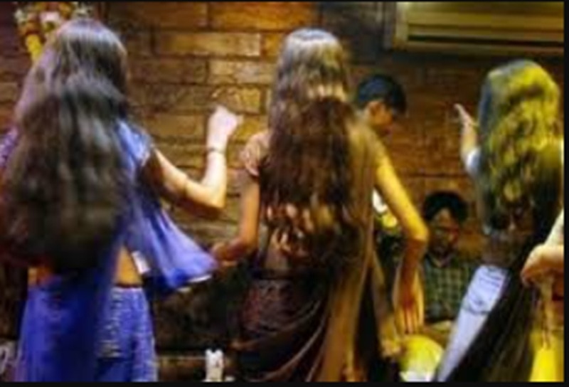 বার ড্যান্সারের 'রহস্যমৃত্যু' Kolkata Bar Dancer death