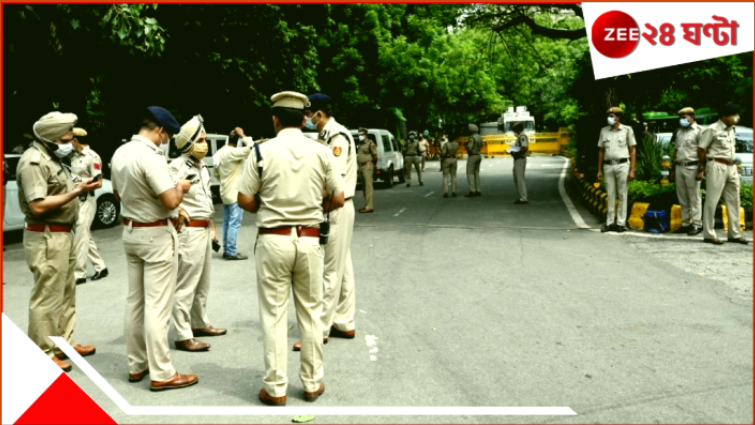 Man stabbed Girlfriend in Delhi: হাড়হিম ঘটনা! পেটে চাকু, ঘাড়ে রক্ত; তীক্ষ্ণ ফলায় প্রেমিকাকে এলোপাথারি কুপিয়েই... Man stabbed Girlfriend in Delhi: হাড়হিম ঘটনা! পেটে চাকু, ঘাড়ে রক্ত; তীক্ষ্ণ ফলায় প্রেমিকাকে এলোপাথারি কুপিয়েই...