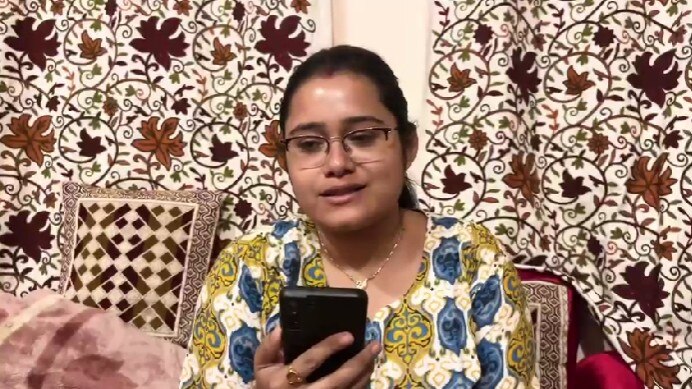 Nadia Couple in Honeymoon luckily saved Kashmir deadly attack