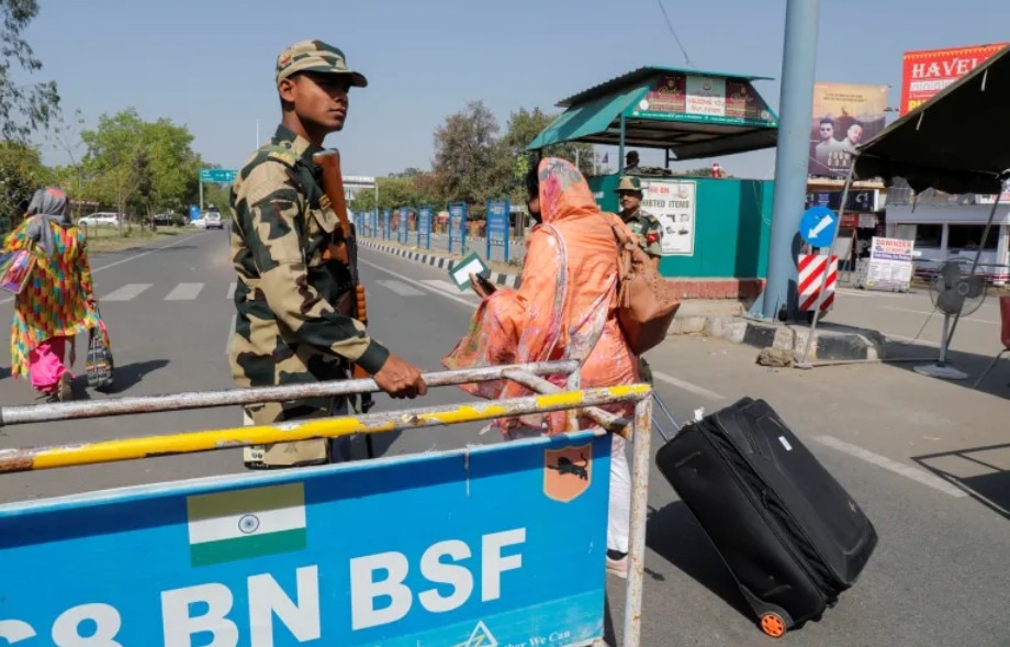 What India buy from Pakistan