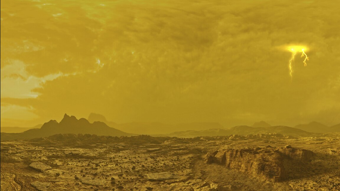 ৩ বছর পরে শুক্রে পা?