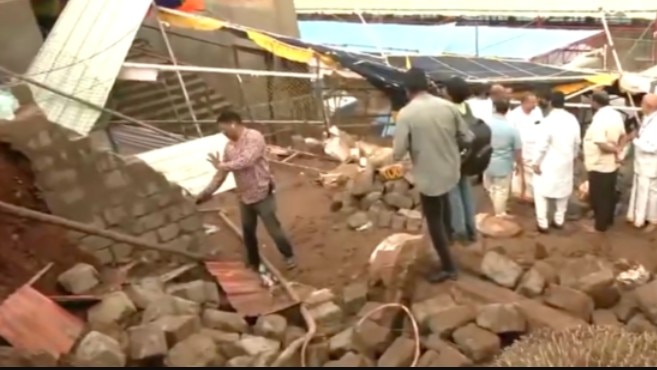 Visakhapatnam Temple wall collapse