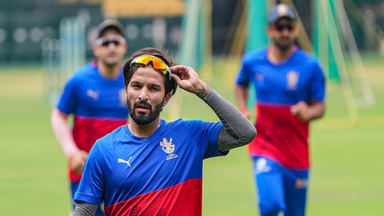 রয়্যাল চ্যালেঞ্জার্স বেঙ্গালুরু Royal Challengers Bengaluru (RCB)