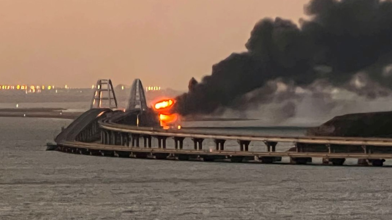 রাশিয়ার ক্রিমিয়ান ব্রিজ! Russia's Crimean Bridge