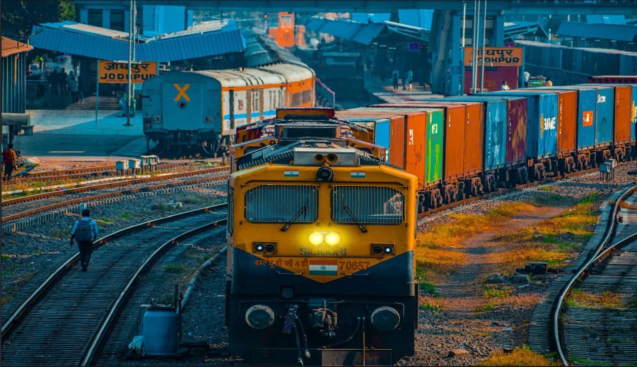 প্রযুক্তিবিদ নিয়োগে