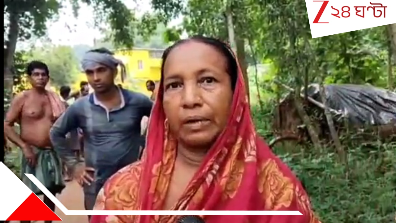 রাস্তায় জন্য ভেঙে যাচ্ছে বিয়ের সম্বন্ধ, সন্ধে নামলেই…| Village road in Jadupur in Chandrakona become unfit for use during monsoon