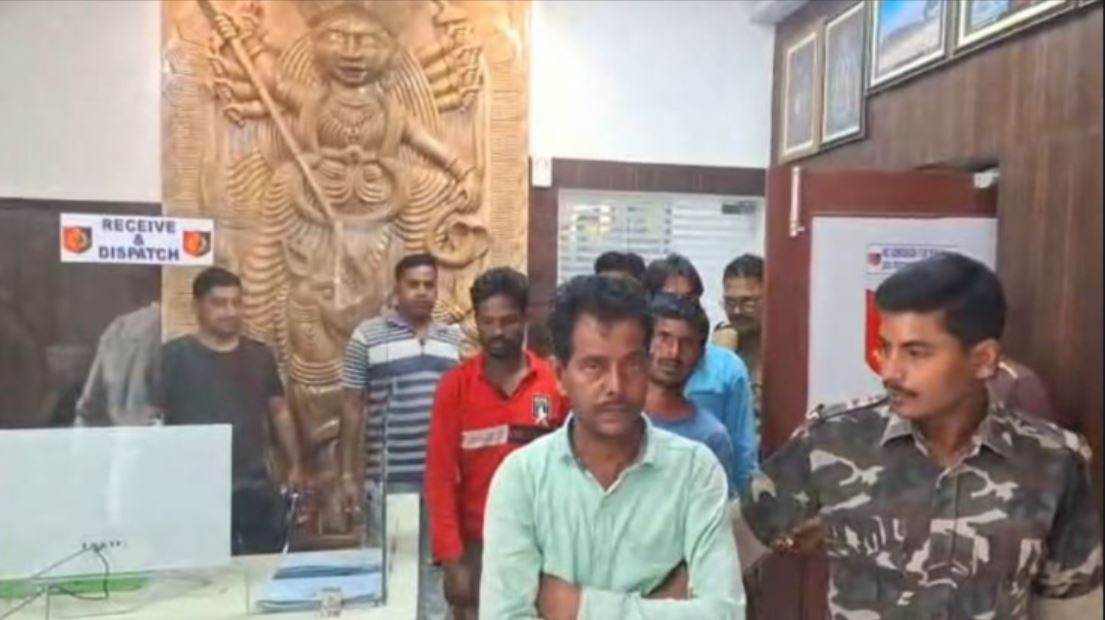 কাটোয়ায় বিস্ফোরণ