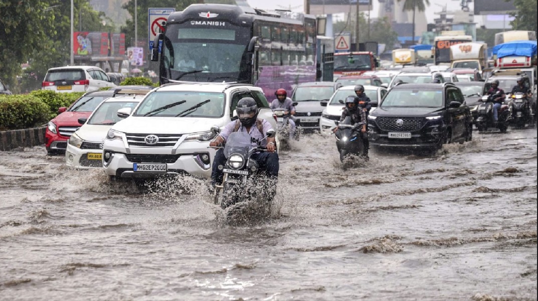 মঙ্গলবারও দক্ষিণবঙ্গে বৃষ্টি 