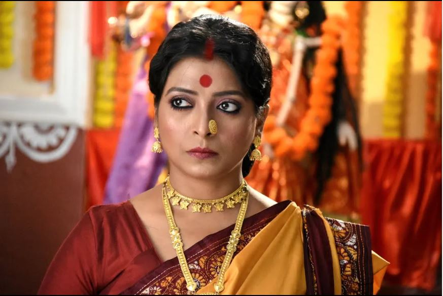 ভবঘুরের মতো ঘুরে বেড়াচ্ছেন বাংলা টিভির অভিনেত্রী bengali television actress unstable