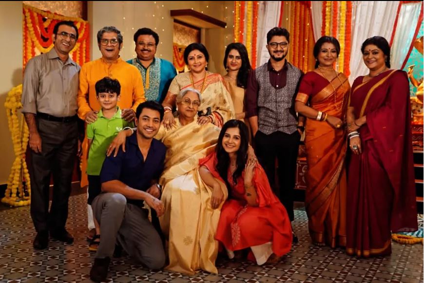 ভবঘুরের মতো ঘুরে বেড়াচ্ছেন বাংলা টিভির অভিনেত্রী bengali television actress unstable