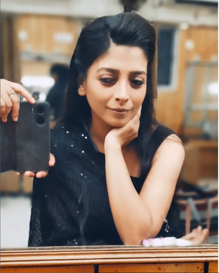 ভবঘুরের মতো ঘুরে বেড়াচ্ছেন বাংলা টিভির অভিনেত্রী bengali television actress unstable