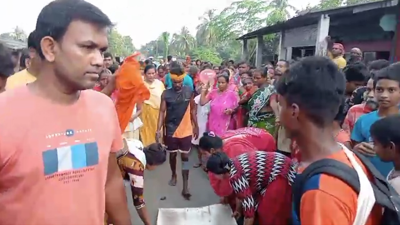ভোলে বাবার উদ্দেশে যাত্রা