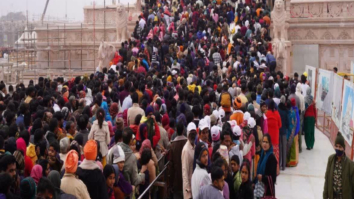 ভক্তদের মধ্যে ভয়ংকর আতঙ্ক