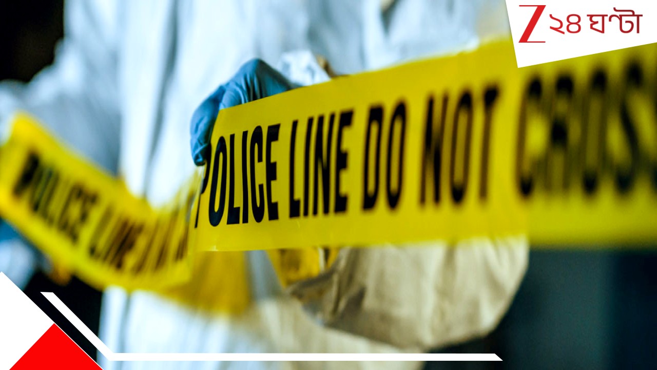 ঘর ভাসছে র*ক্তে! ভাঙা আলমারি, রহস্য উন্মোচনে হিমশিম খাচ্ছে পুলিস…| House flooded with blood Broken cupboard police struggle to uncover the mystery