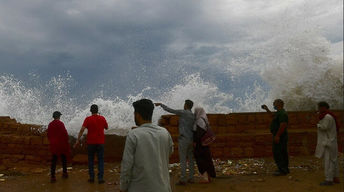 আতঙ্কে