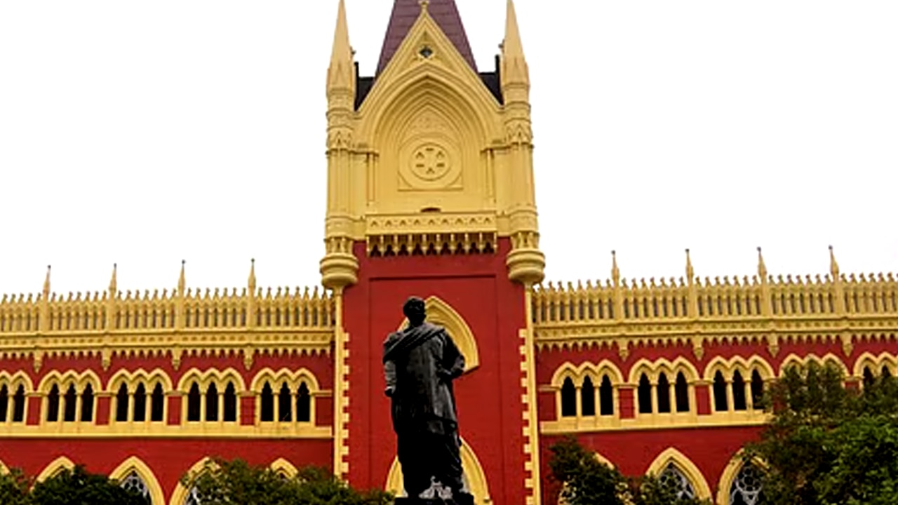 টাকা তুলছে সমবায়