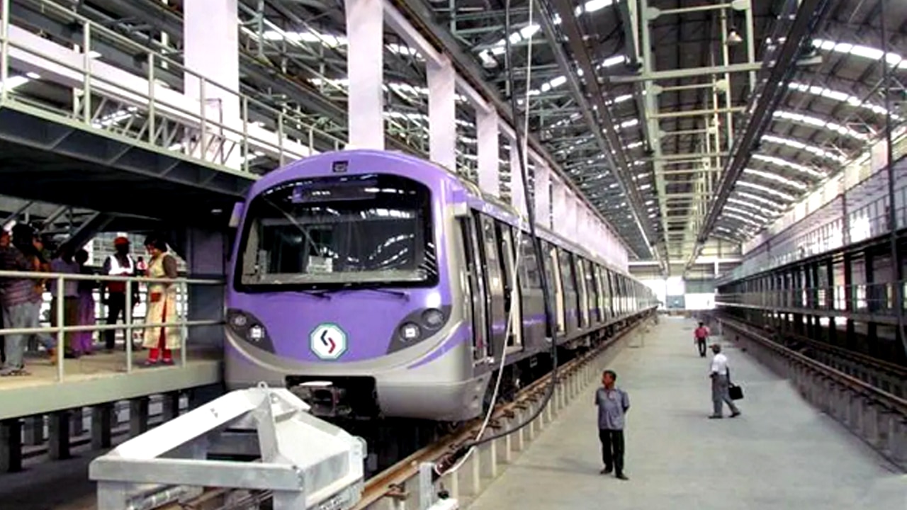 আরও ২ লাইনে ট্রেন চলাচলের সূচনা আরও ২ লাইনে ট্রেন চলাচলের সূচনা