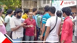 অটো VS রিকশা! যাত্রী নেওয়ার লড়াইয়ের দামামা দমদমে, চালক কিডন্যাপড...পথে যাত্রীরা....