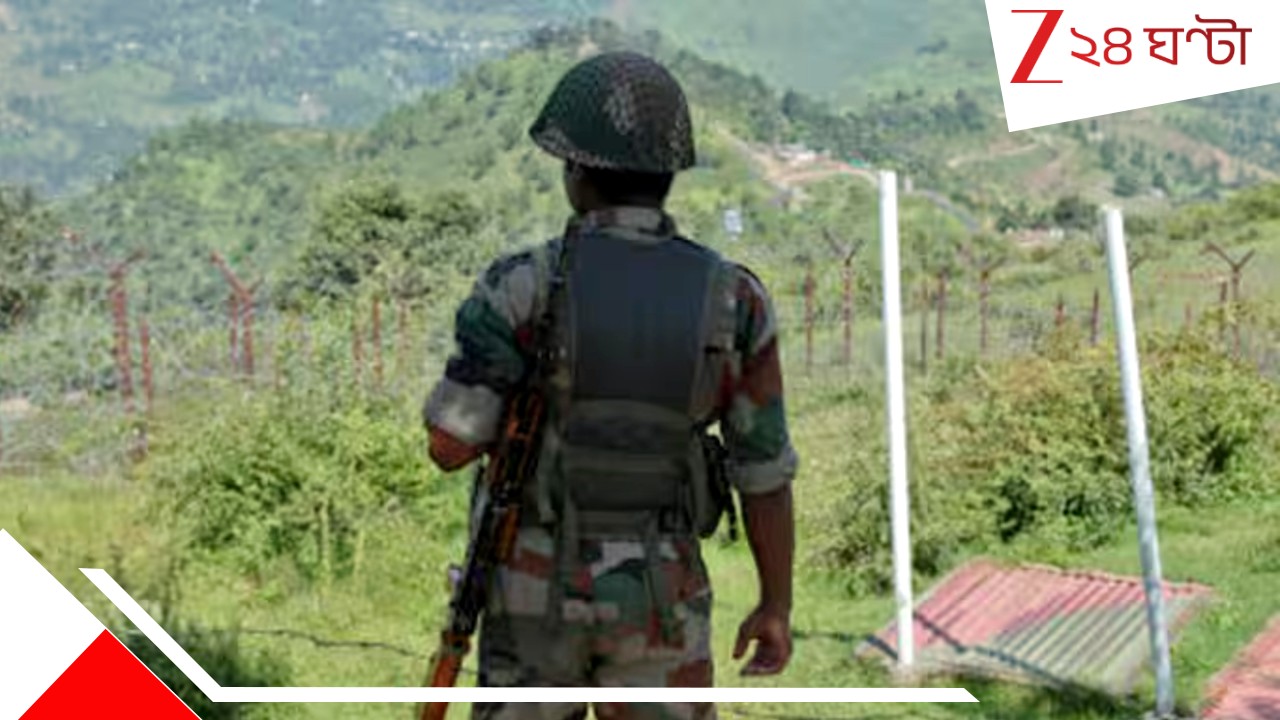 Soldier Death: শত্রু দমনের প্রশিক্ষণ নিচ্ছিলেন! আচমকাই হার্ট অ্যাটাকে মাটিতে লুটিয়ে পড়লেন তরুণ জওয়ান... Soldier Death: শত্রু দমনের প্রশিক্ষণ নিচ্ছিলেন! আচমকাই হার্ট অ্যাটাকে মাটিতে লুটিয়ে পড়লেন তরুণ জওয়ান...