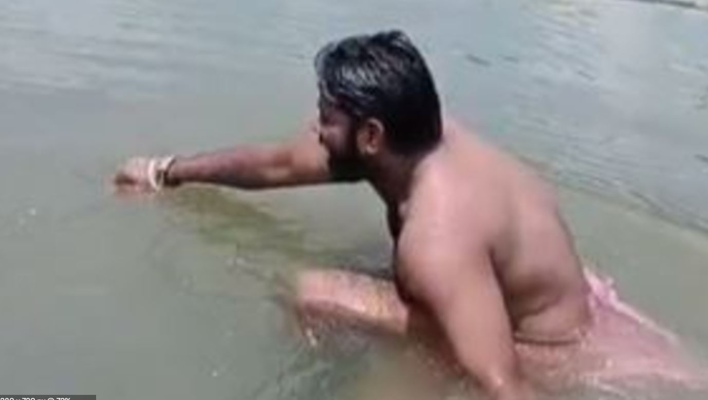 বন্ধুর বাড়িতে বেঘোরে মৃত্যু যুবকের!
