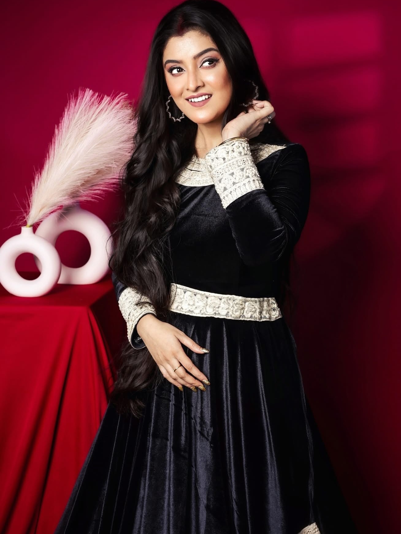 বিতর্কে শ্বেতা