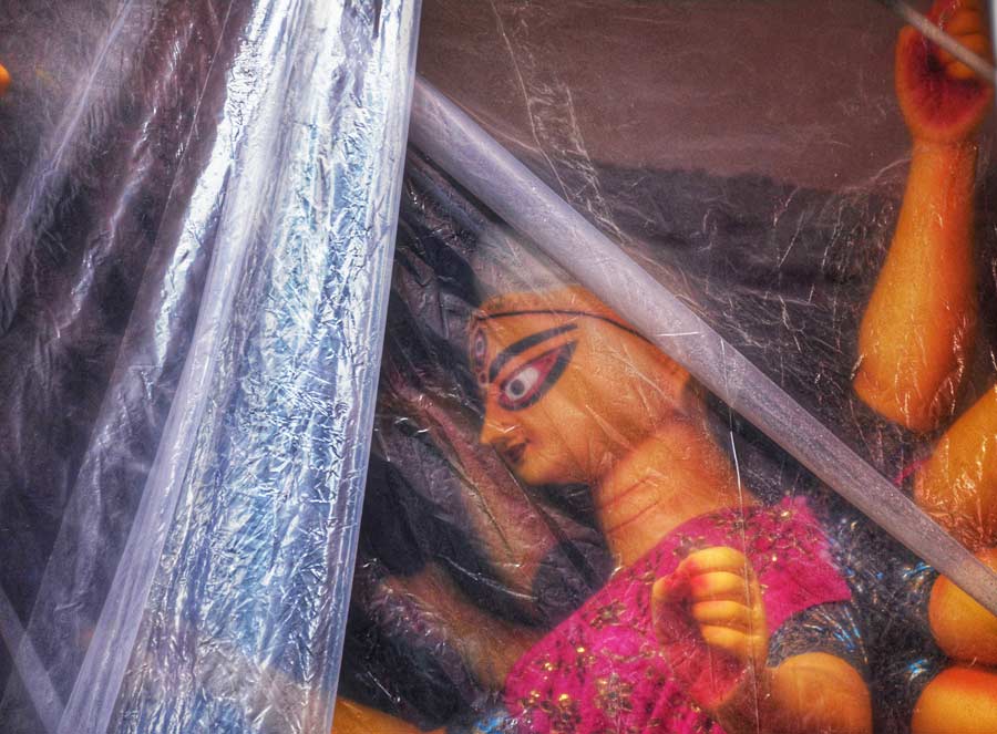 দুর্গাপুজোয় দুর্যোগ!