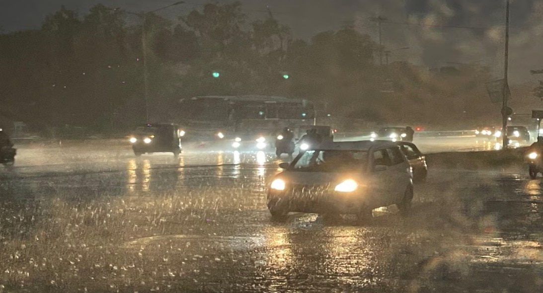 IMD issues Extreme heavy rain alert