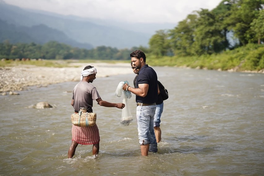 রঘু ডাকাতের প্রচারে দেব