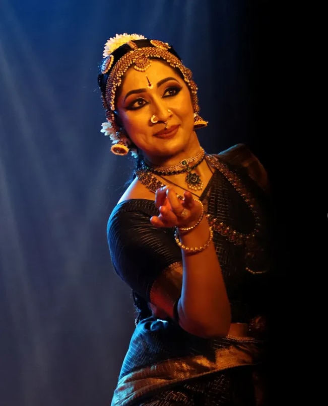 নব্য়া নায়ার