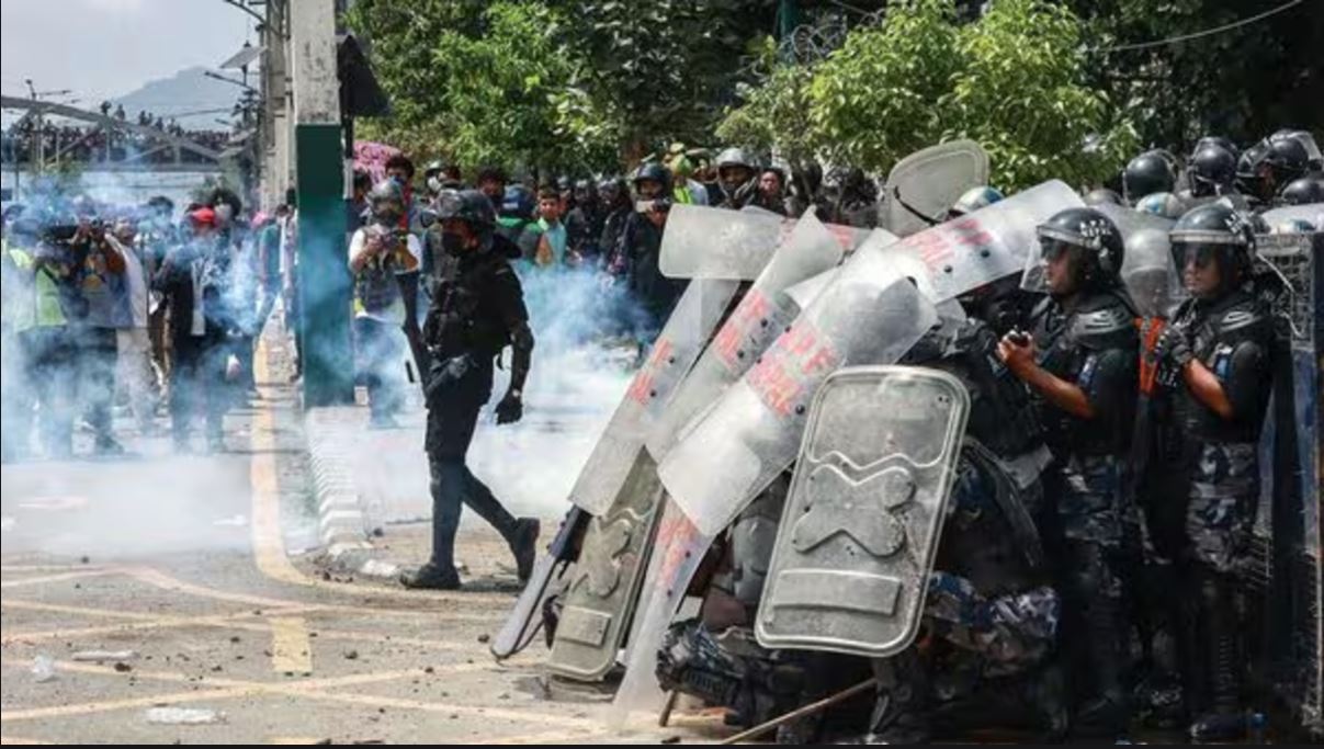 নেপালে গণবিক্ষোভ